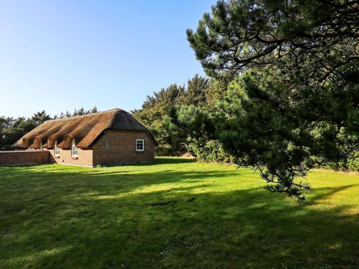 Three-Bedroom Holiday Home In Lokken 1 Exterior foto